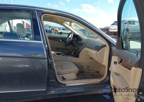 2010 Mercedes-Benz C 300 Luxury 4Matic/Sport 4Matic from USA, damaged, VIN WDDGF8BB4AF420889